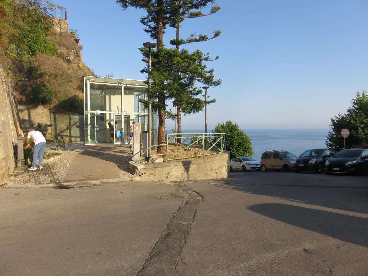 Apartament Amaita Ventimiglia Zewnętrze zdjęcie