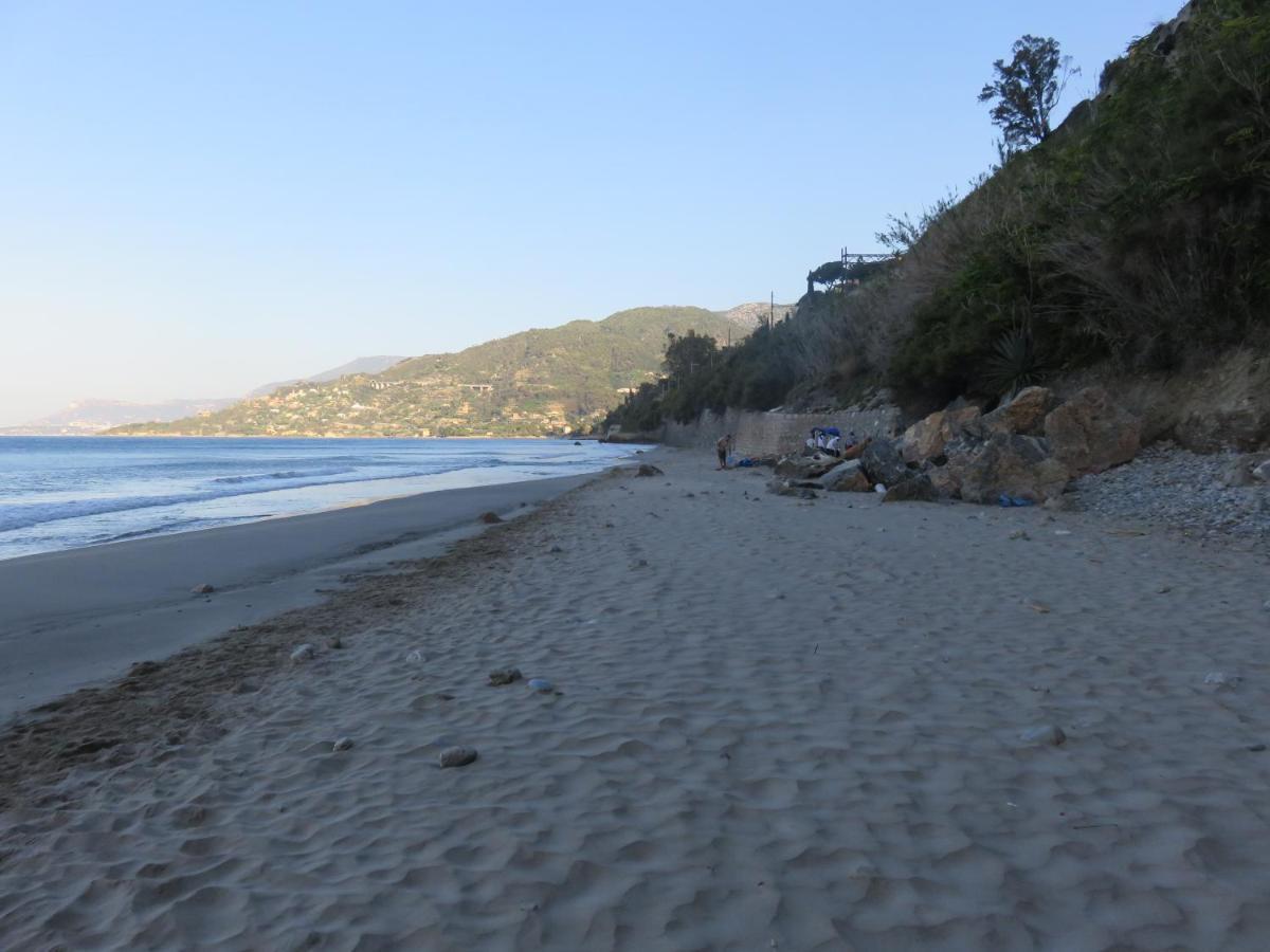 Apartament Amaita Ventimiglia Zewnętrze zdjęcie