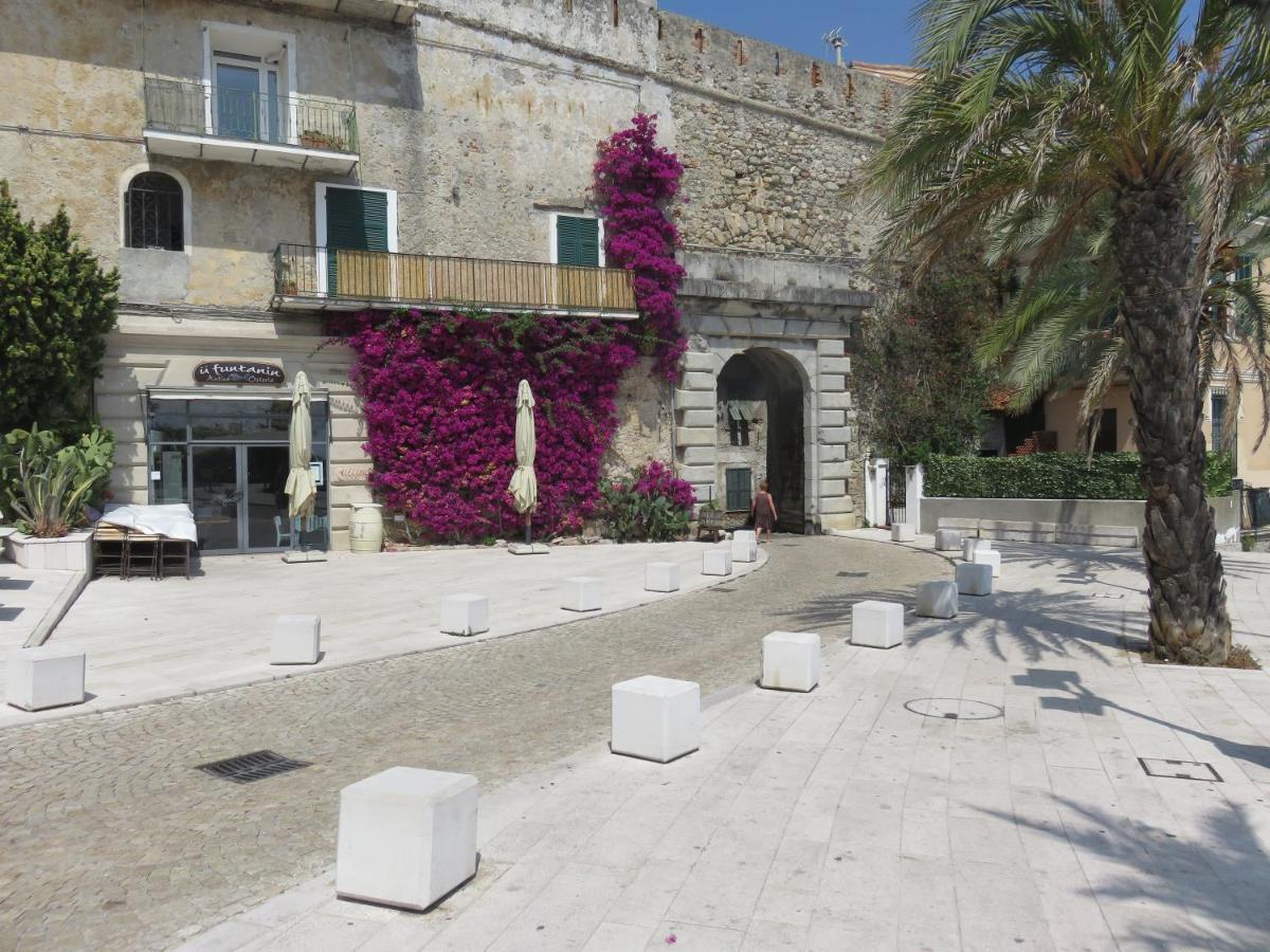 Apartament Amaita Ventimiglia Zewnętrze zdjęcie